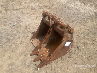 Quantity of (2) 300 mm Digging Excavator Bucket