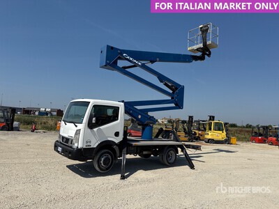 2015 Socage DA324 24 m on 2015 Nissan DA 324 EU5B Bucket Truck
