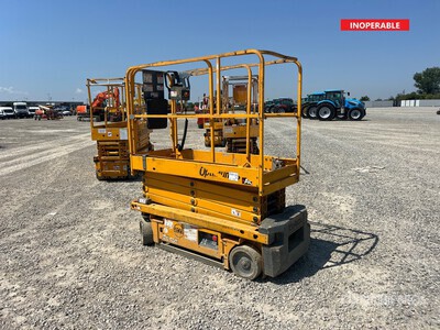 2016 Haulotte Optimum 8AC Electric Scissor Lift (Inoperable)