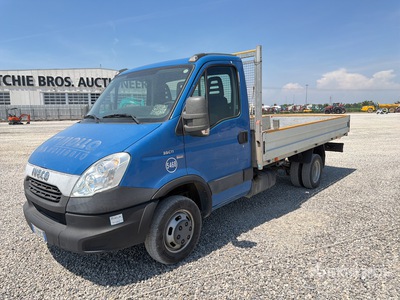 2015 Iveco Daily 35C11 Flatbed Truck