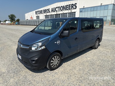 2019 Opel Vivaro 9-Seat Bus