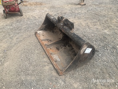 Rhinox 1200 mm Cleanup Excavator Bucket