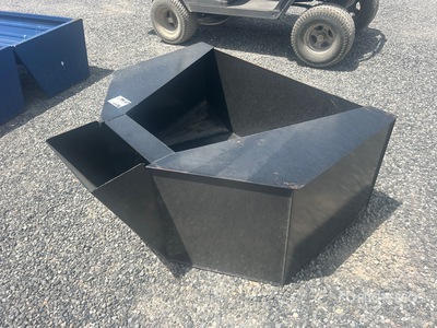 2025 Kit Containers QT-CB-075 0.75 cyd Concrete Placement Skid Steer Bucket (Unused)
