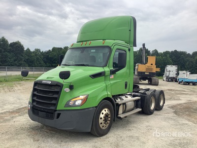 2020 Freightliner Cascadia 116 6x4 T/A Day Cab Truck Tractor