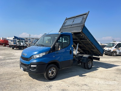 2016 Iveco 35C11 Flatbed Dump Truck
