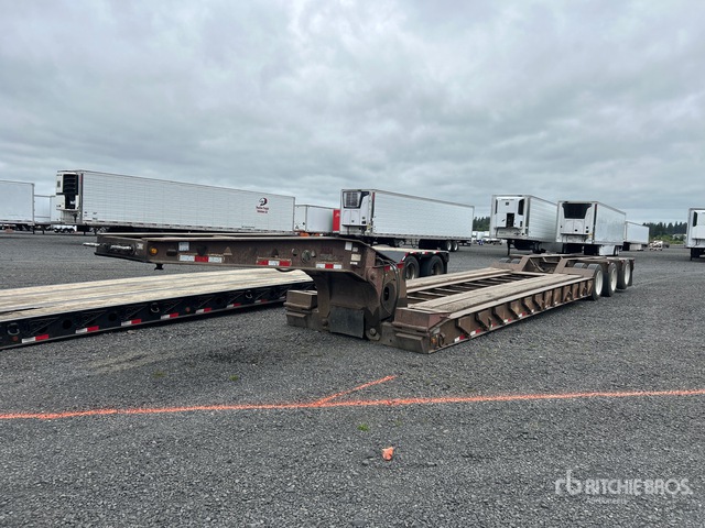 1994 Trail King TKD100 Tri/A Single Drop Removable Gooseneck Lowboy Trailer
