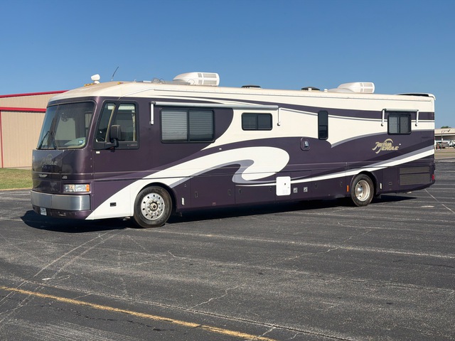 1997 Fleetwood American Eagle Motor Home