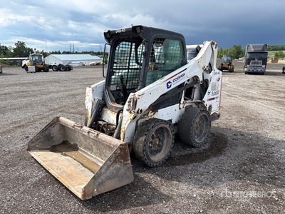 2014 Bobcat S530 Chargeuse à direction à glissement