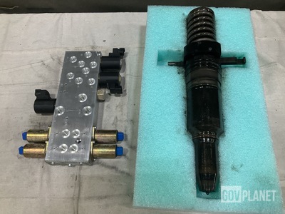 (2) Fuel Injector Assemblies & (6) Exhaust Pipes