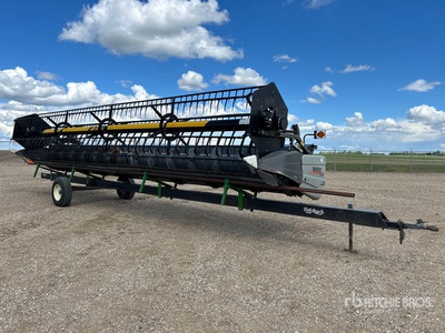 2014 Agco 8200 30 ft Flex Tête de moissonneuse/batteuse
