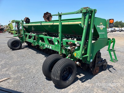 2000 Great Plains 2010P-3275 20 ft Seed Drill