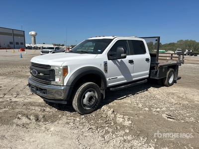 2017 Ford F-550 4x2 Crew Cab Flatbed Truck