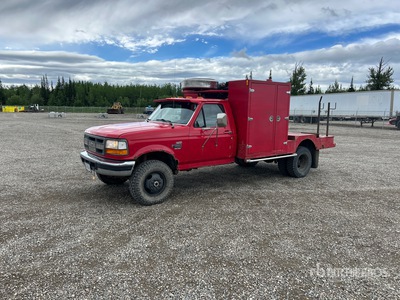 1997 Ford F-350 XL 4x4 Utility Truck