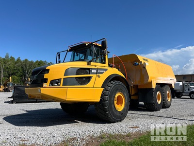 2015 Volvo A40G 8000 gal 6x6 Articulated Water Truck