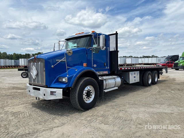 2018 Kenworth T800 6x4 Flatbed Truck
