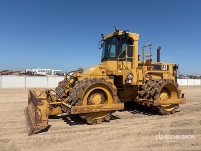 1991 Cat 825C Soil Compactor