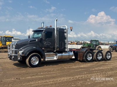 2026 Kenworth T880 8x6 Tri/A Sleeper Truck Tractor