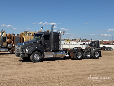 2022 Kenworth T880 8x6 Logging Tri/A Sleeper Truck Tractor