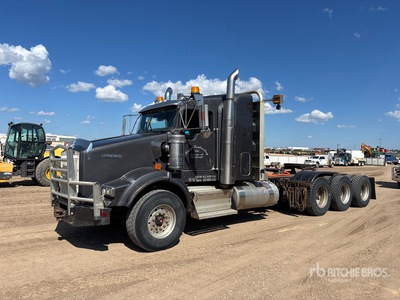 2020 Kenworth T800 8x6 Tri/A Sleeper Truck Tractor