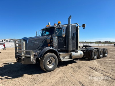 2020 Kenworth T800 8x6 トラックトラクター（Tri/A）