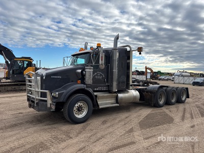 2020 Kenworth T800 8x6 Heavy Haul Tri/A Sleeper Truck Tractor