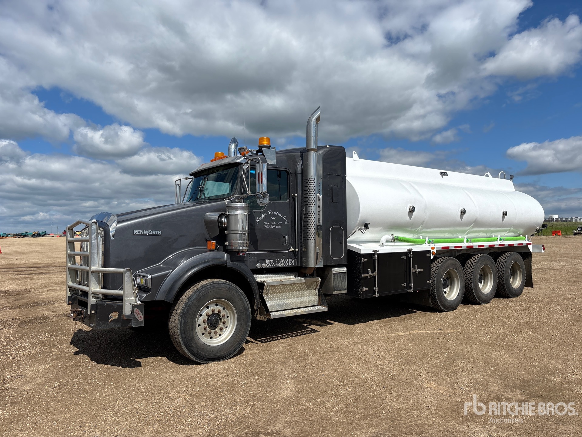 2019 Kenworth T800 8x6 Sleeper Water Truck