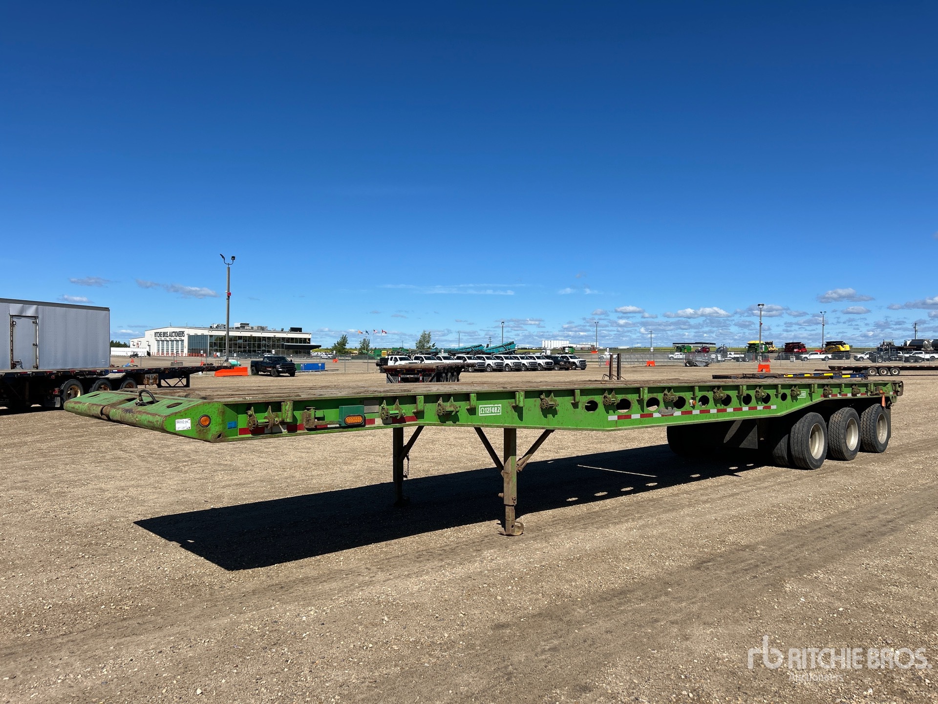 2000 Peerless 48 ft Tri/A Flatbed Oilfield Trailer