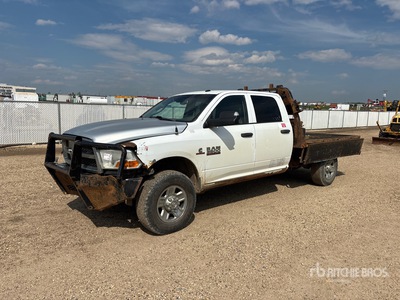 2015 Dodge Ram 3500 4x4 Crew Cab Flatbed Truck