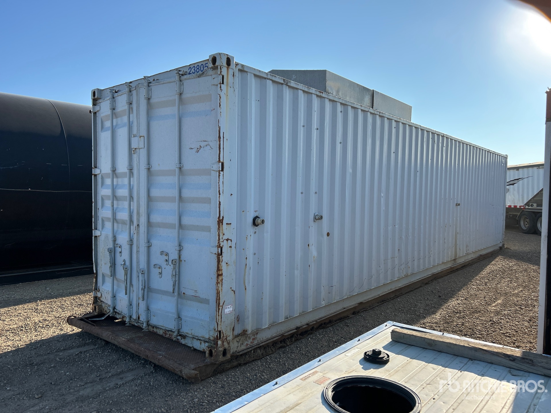 40 ft High Cube Skid Mounted Storage Container