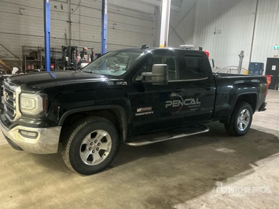 2017 GMC Sierra 1500 Kodiak 4x4 Crew Cab بيك اب