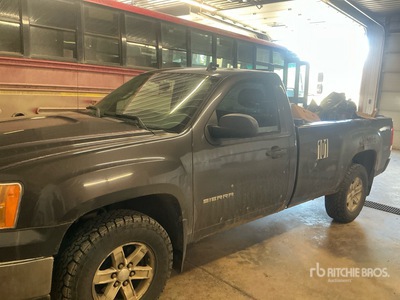 2011 GMC Sierra 1500 4x4 Pickup