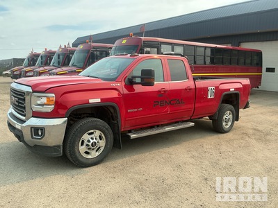 2015 GMC Sierra 2500 4x4 Extended Cab Pickup