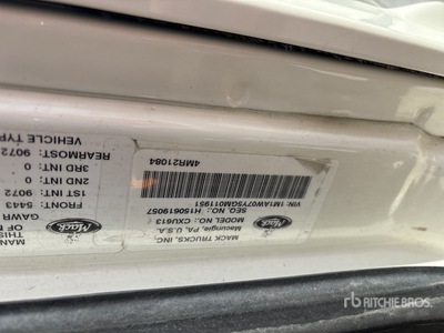 2016 Mack CXU613 T/A Sleeper Truck Tractor
