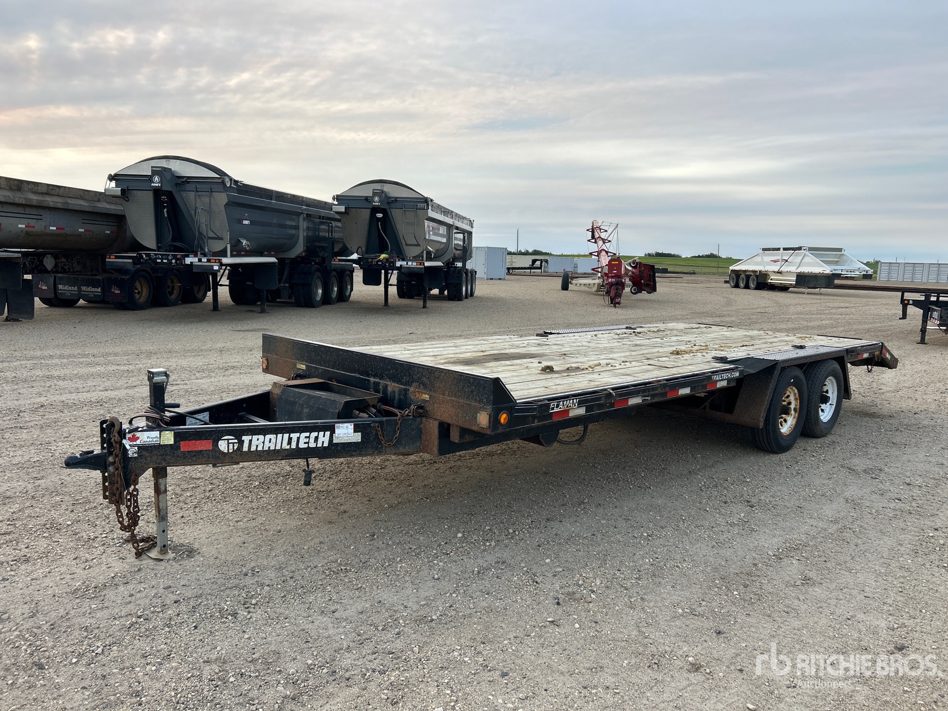 2015 Trailtech 22 ft T/A Tilt Deck Trailer