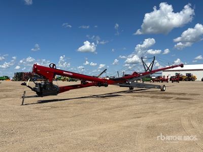 Farm King 1395 13 in x 95 ft Telescopic Swing Grain Auger