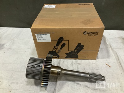 (7) Manitowoc Crane Group 9904106157 Multiple Gearshafts