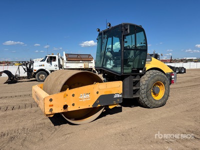 2013 Volvo SD116DX Smooth Drum Compactor