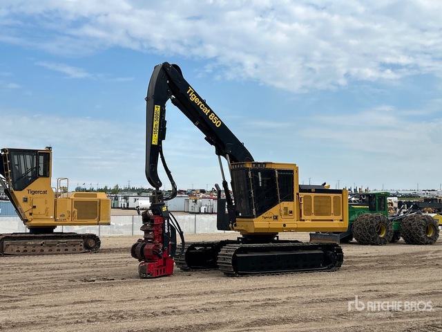 2022 Tigercat 850
