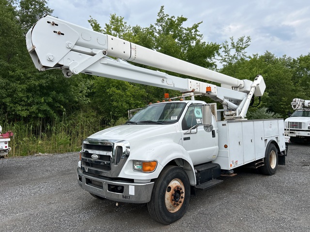 2008 Ford F-750 Super Duty Bucket Truck
