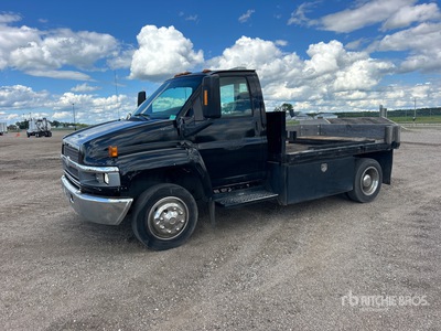 2005 Chevrolet C4500 4x2 Camion à Plateau