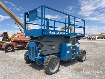 2012 Genie GS4390RT 4x4 Dual Fuel Scissor Lift