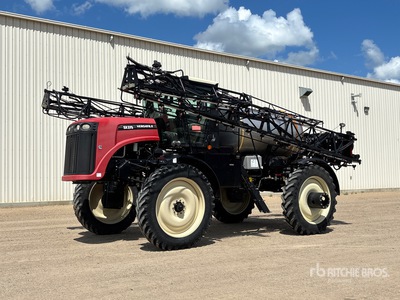 2010 Versatile SX275 Self-Propelled Sprayer