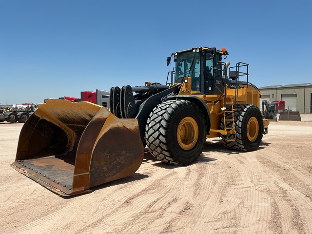 2022 John Deere 844L Wheel Loader