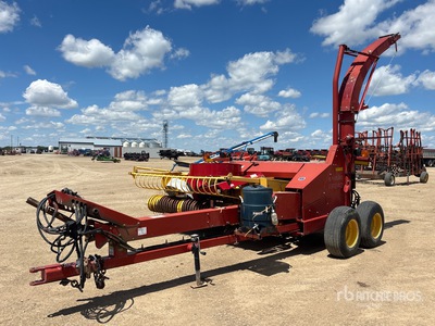 New Holland FP240 8 ft Silage Cutter