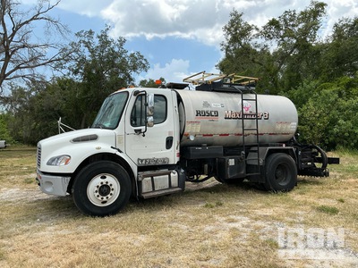 Rosco Maximizer 3 1950 gal on 2014 Freightliner Business Class M2 4x2 Asphalt Distributor Truck