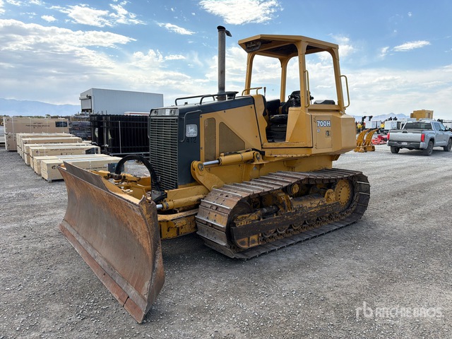 2001 John Deere 700H Crawler Dozer