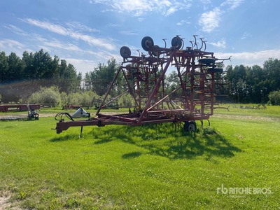 Bourgault 46-50 50 ft Cultivator
