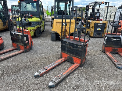 2010 Toyota 7HBW23 4500 lb Electric Pallet Jack
