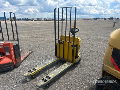 2015 Yale MPW050-E 5000 lb Electric Pallet Jack