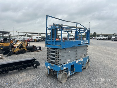 2017 Genie GS-3232 Electric منصة رفع متحركة